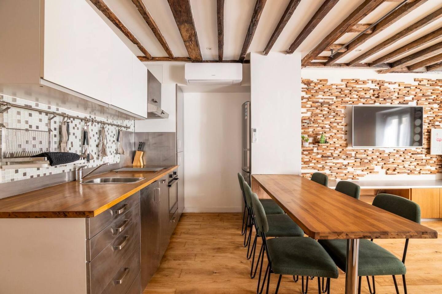 Relais Cocorico - Town House 4 Private Suites, Ac Cinema Gym & Sauna Apartment *
