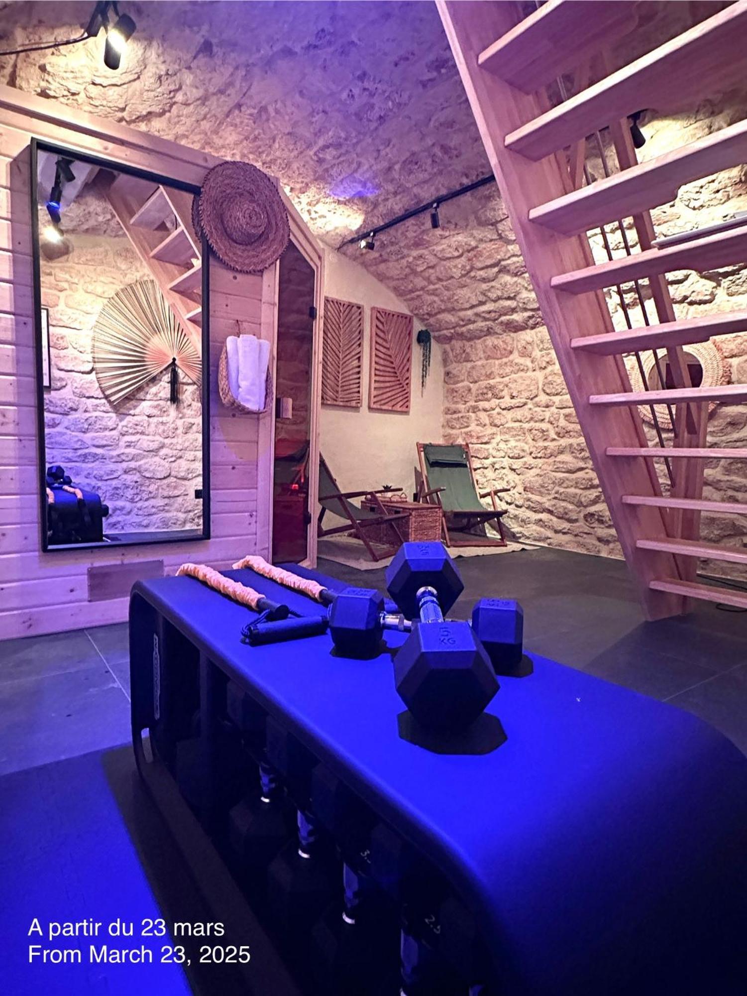 Relais Cocorico - Town House 4 Private Suites, Ac Cinema Gym & Sauna Apartment *