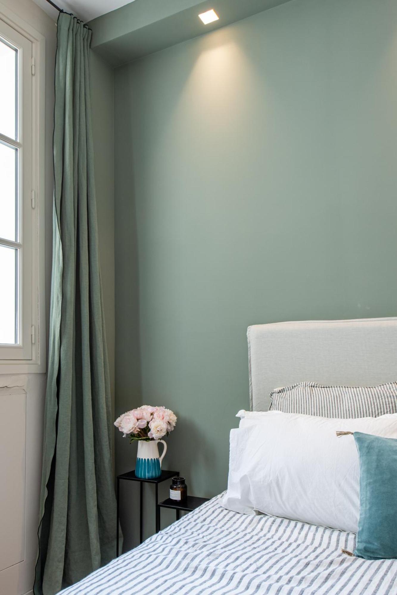 Arc De Triomphe - Luxury 1 Bedroom *