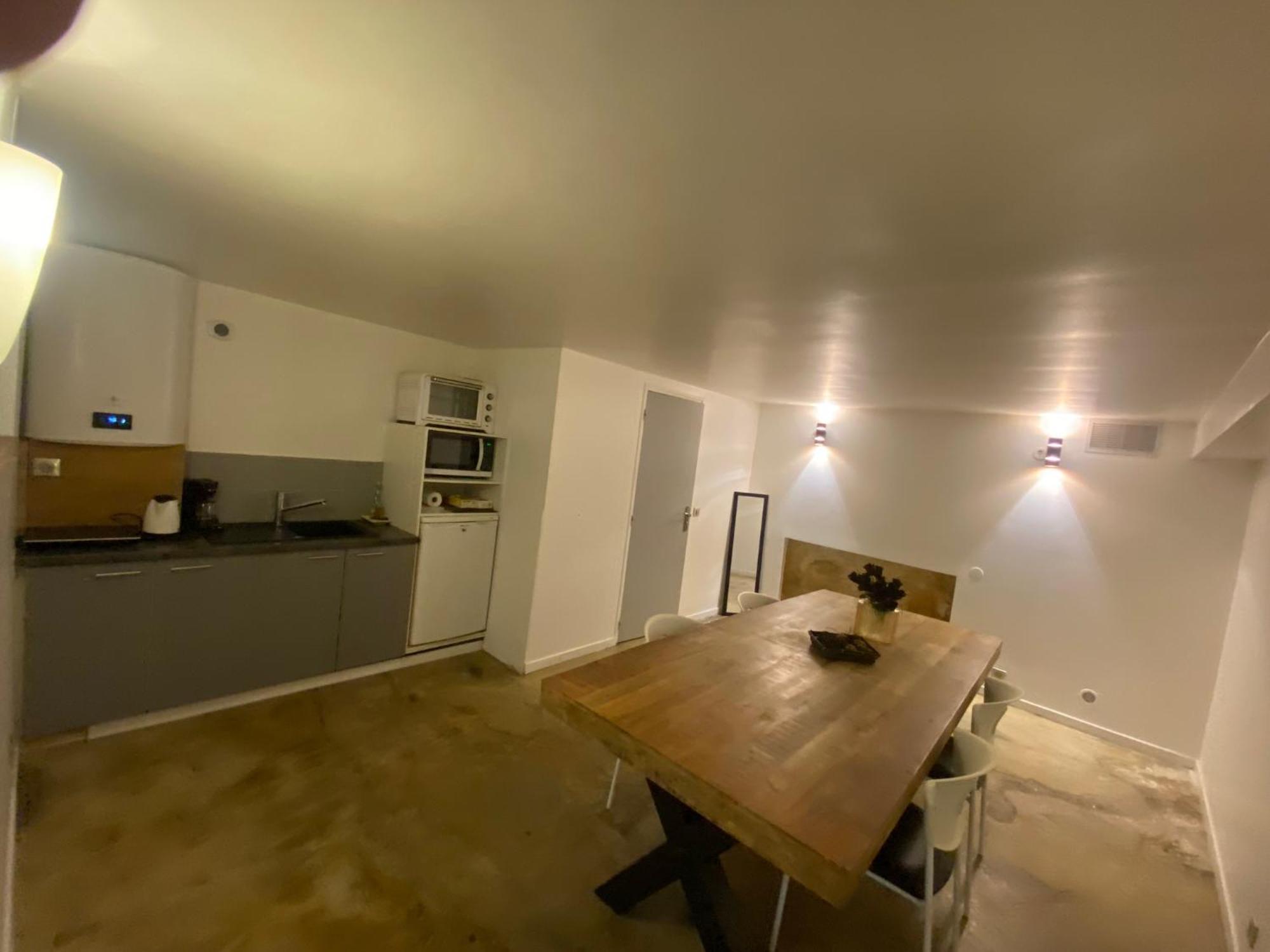 Apartment Appartement Atypique Cosy Et Hyper Centre Paris 10Eme Pres Du Canal Saint-Martin *