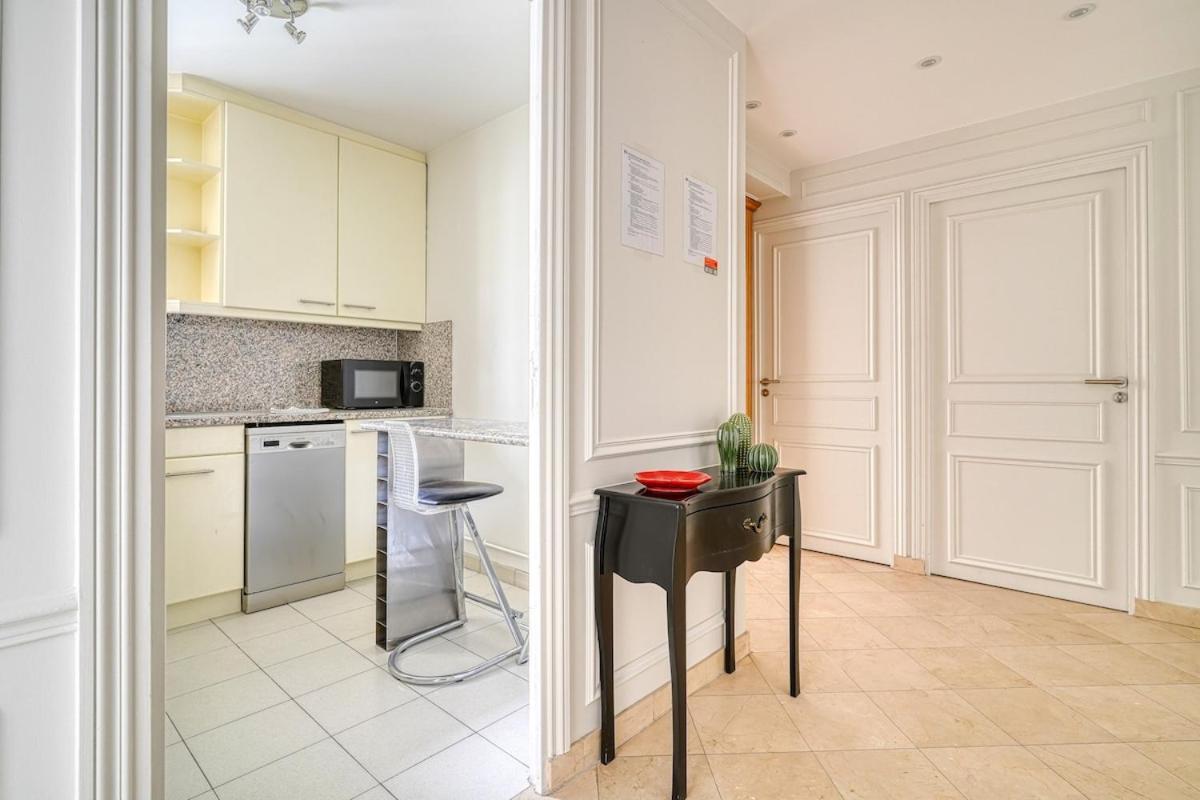 Spacious & Cozy - Trocadero Passy Apartment Paris