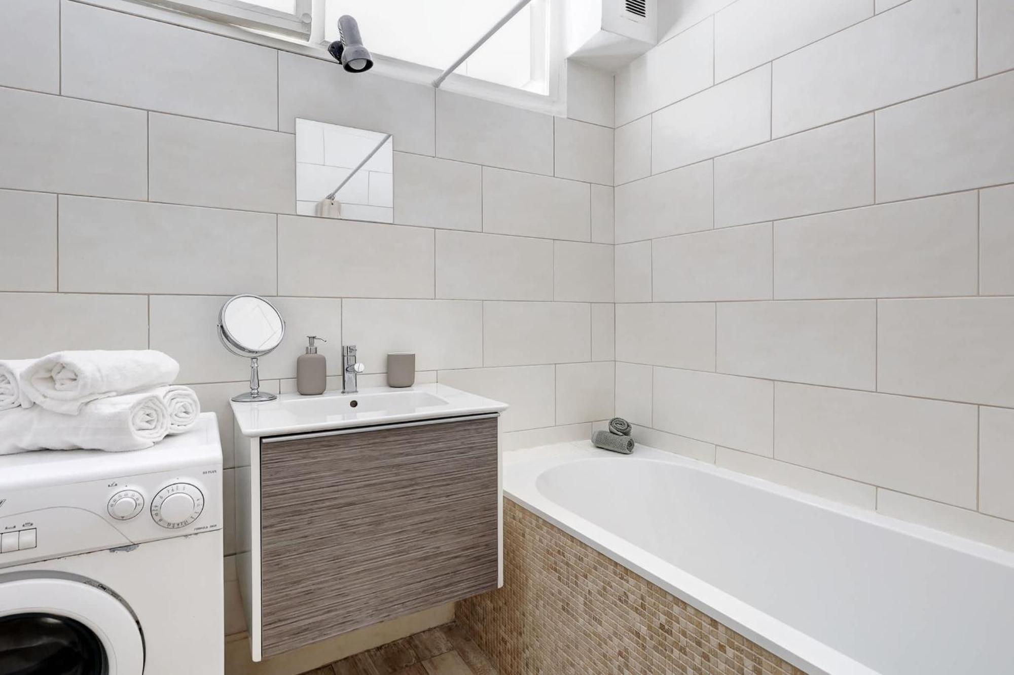Apartment Bnbnova - 1br Eiffel Tower & Rue Cler Paris