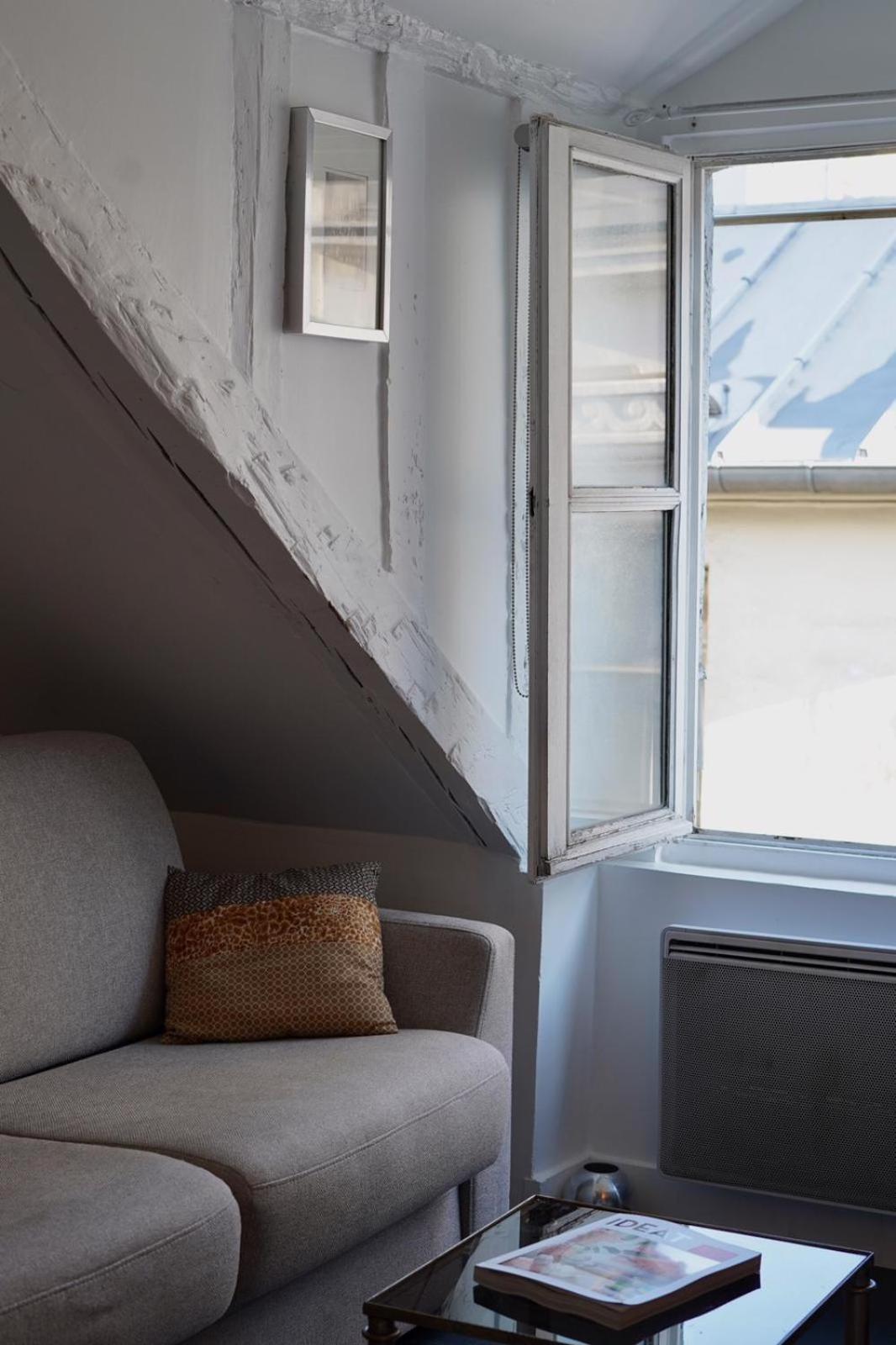 Petit Apartment