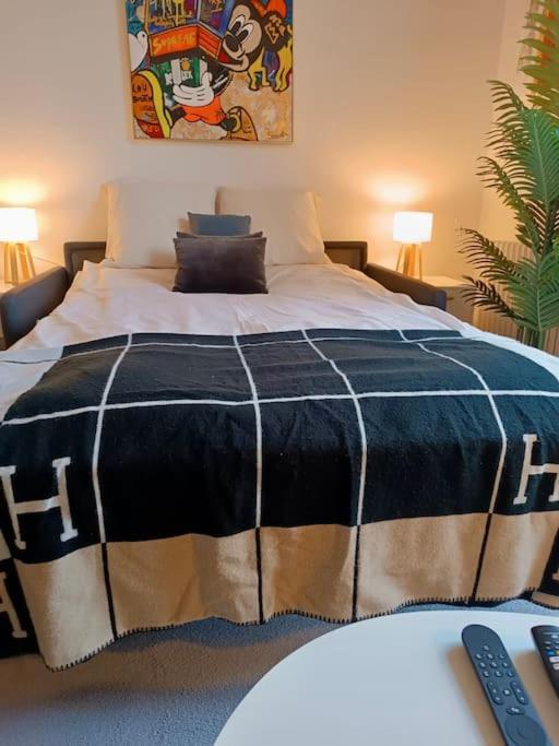 Apartment Grand Charonne Bastille Pop Art *