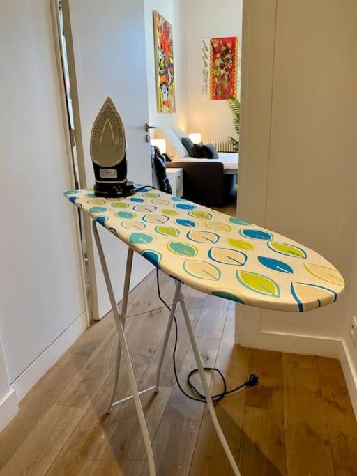 Apartment Grand Charonne Bastille Pop Art *