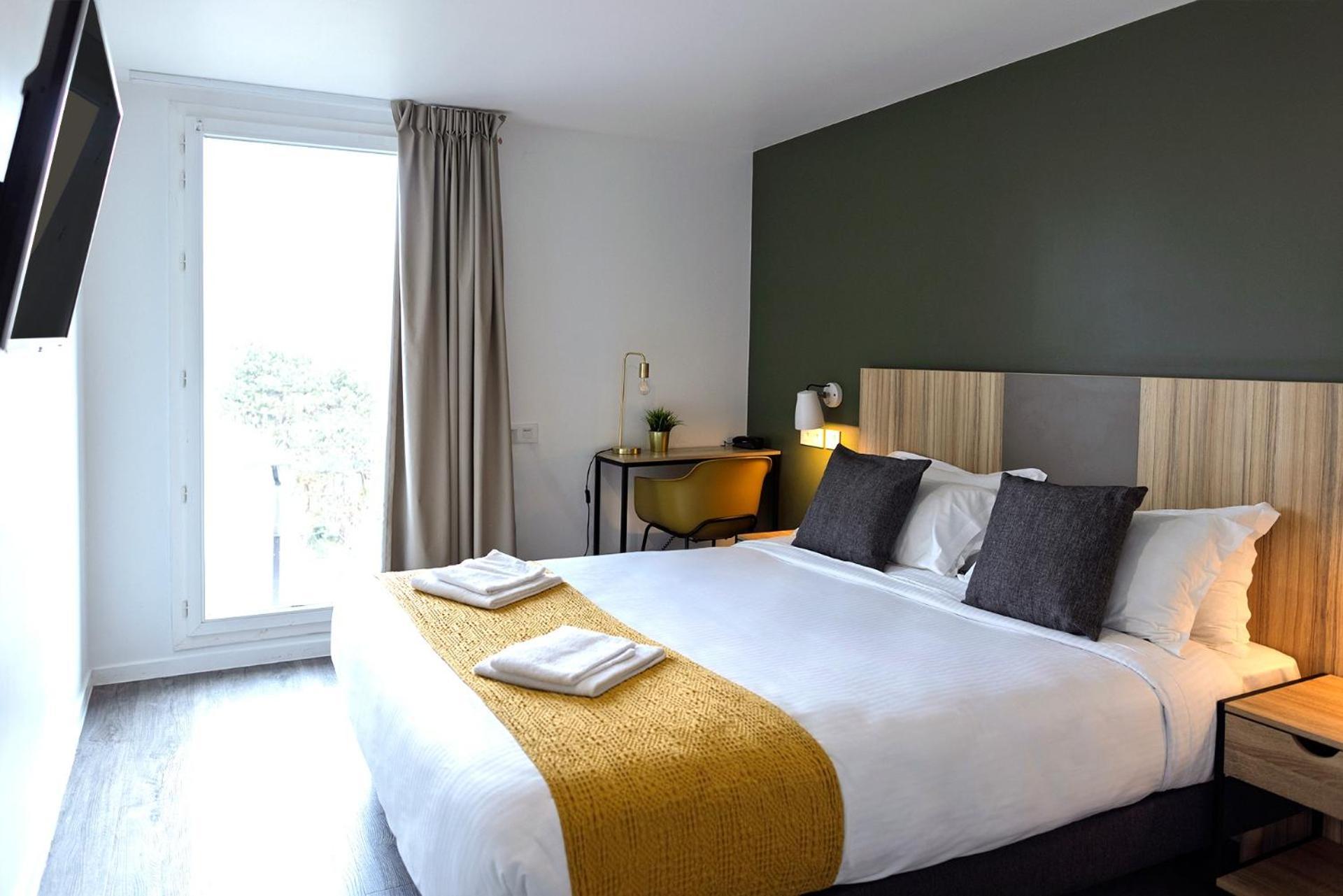 Hotel In 13 Paris