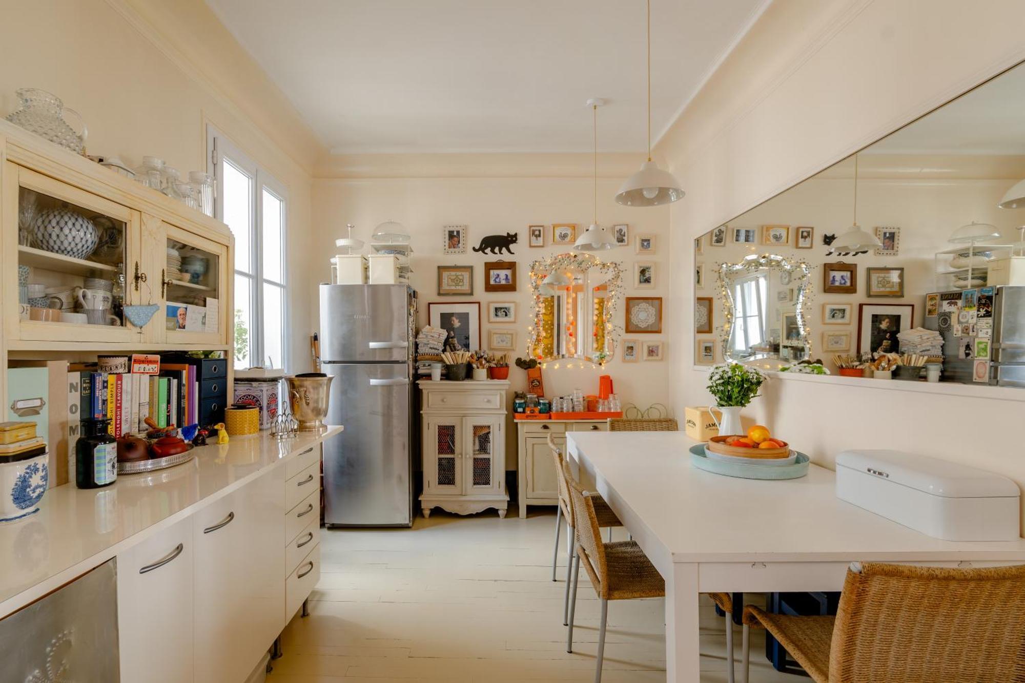 Veeve - Sunflower Soul Apartment