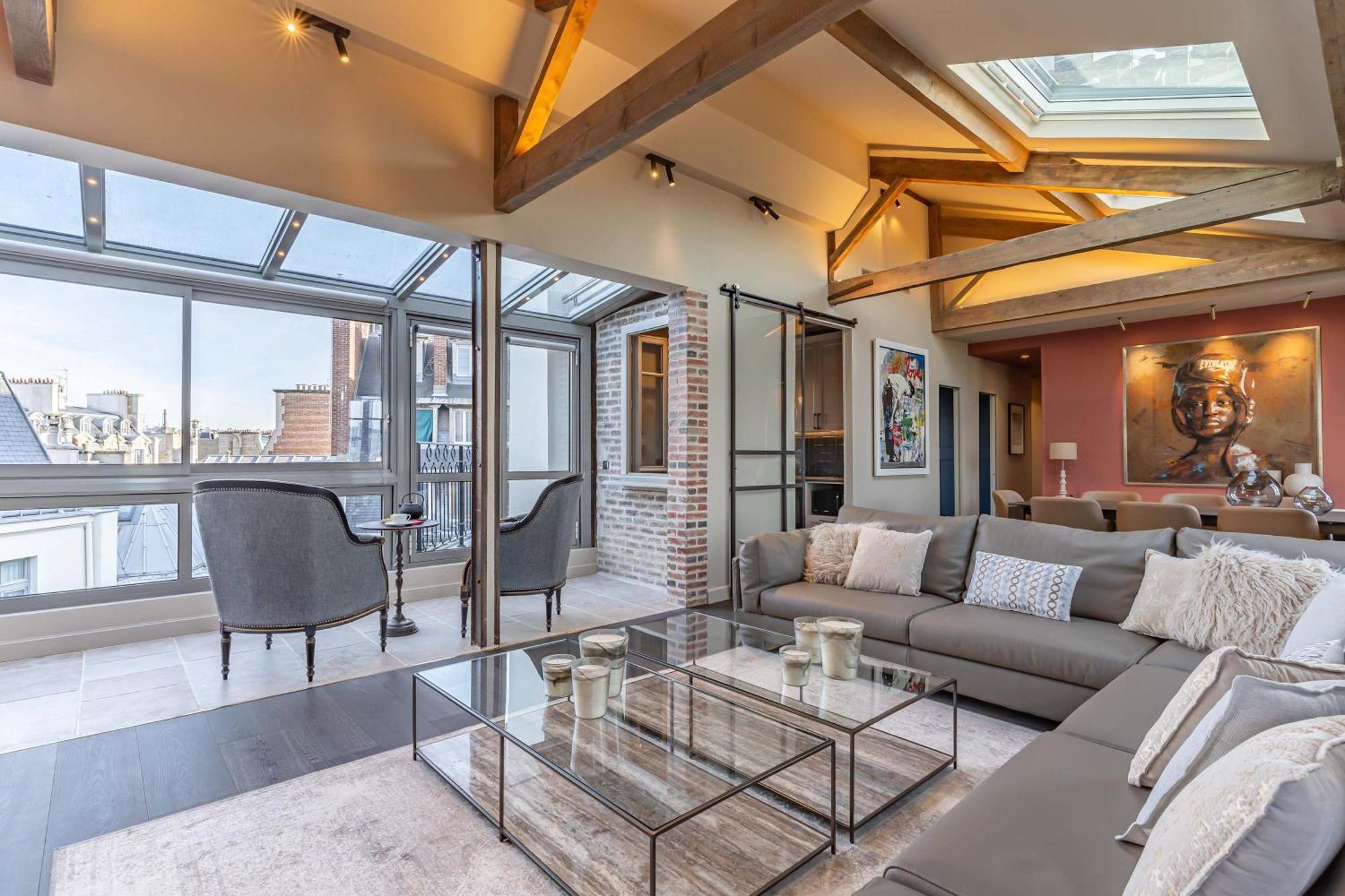 Charming Penthouse With Terrace - Stunning Views