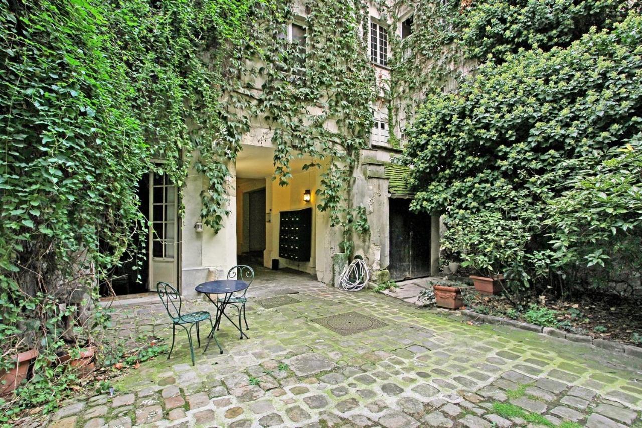 Apartment Authentique Loft Duplex Au Coeur Du Marais *