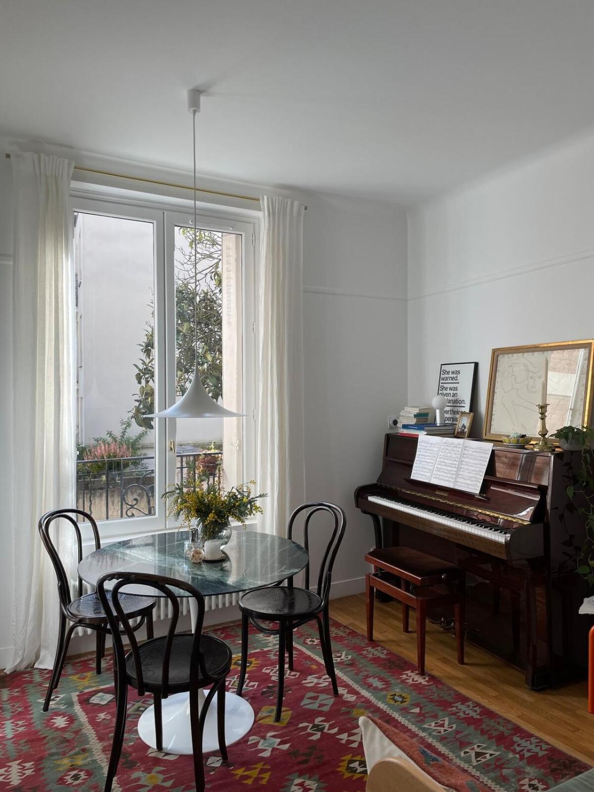 Apartment Romantic Parisian Flat Paris