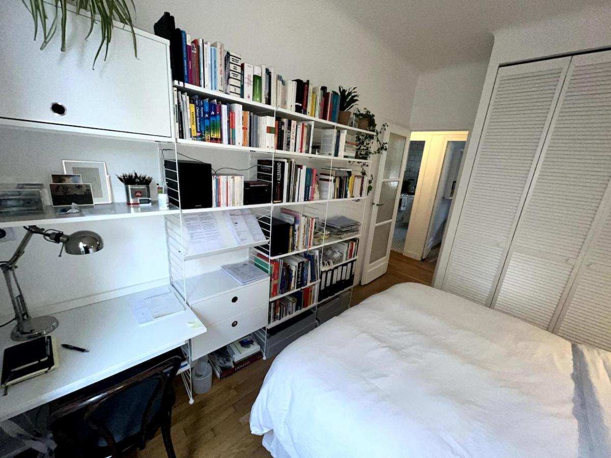 Apartment Romantic Parisian Flat