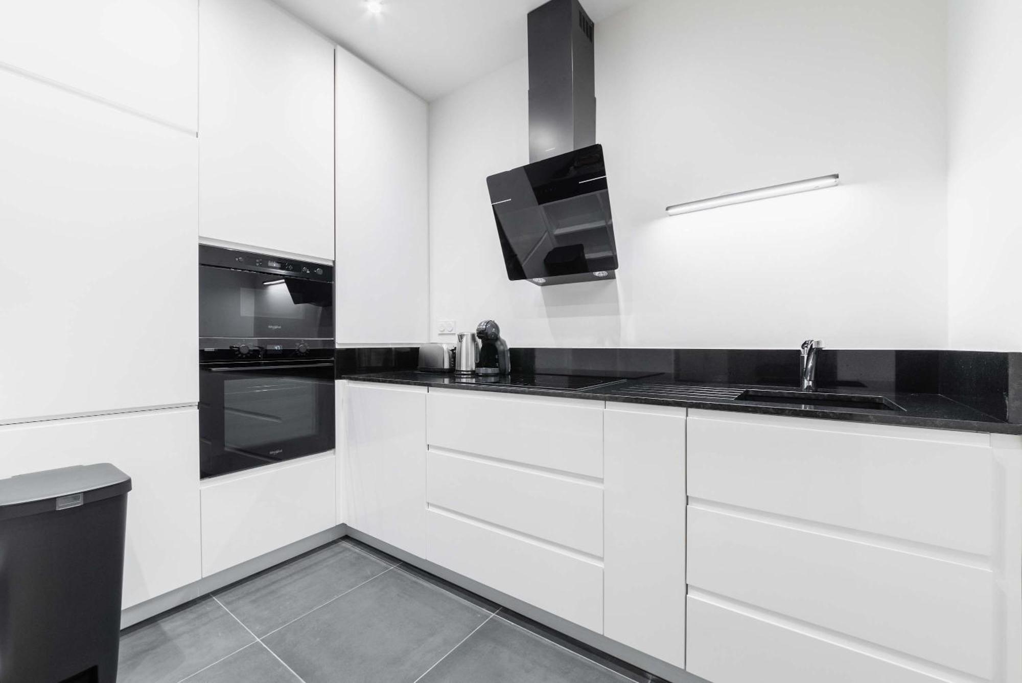 Proche Metro Et Montmartre - 18 - 4p Apartment *