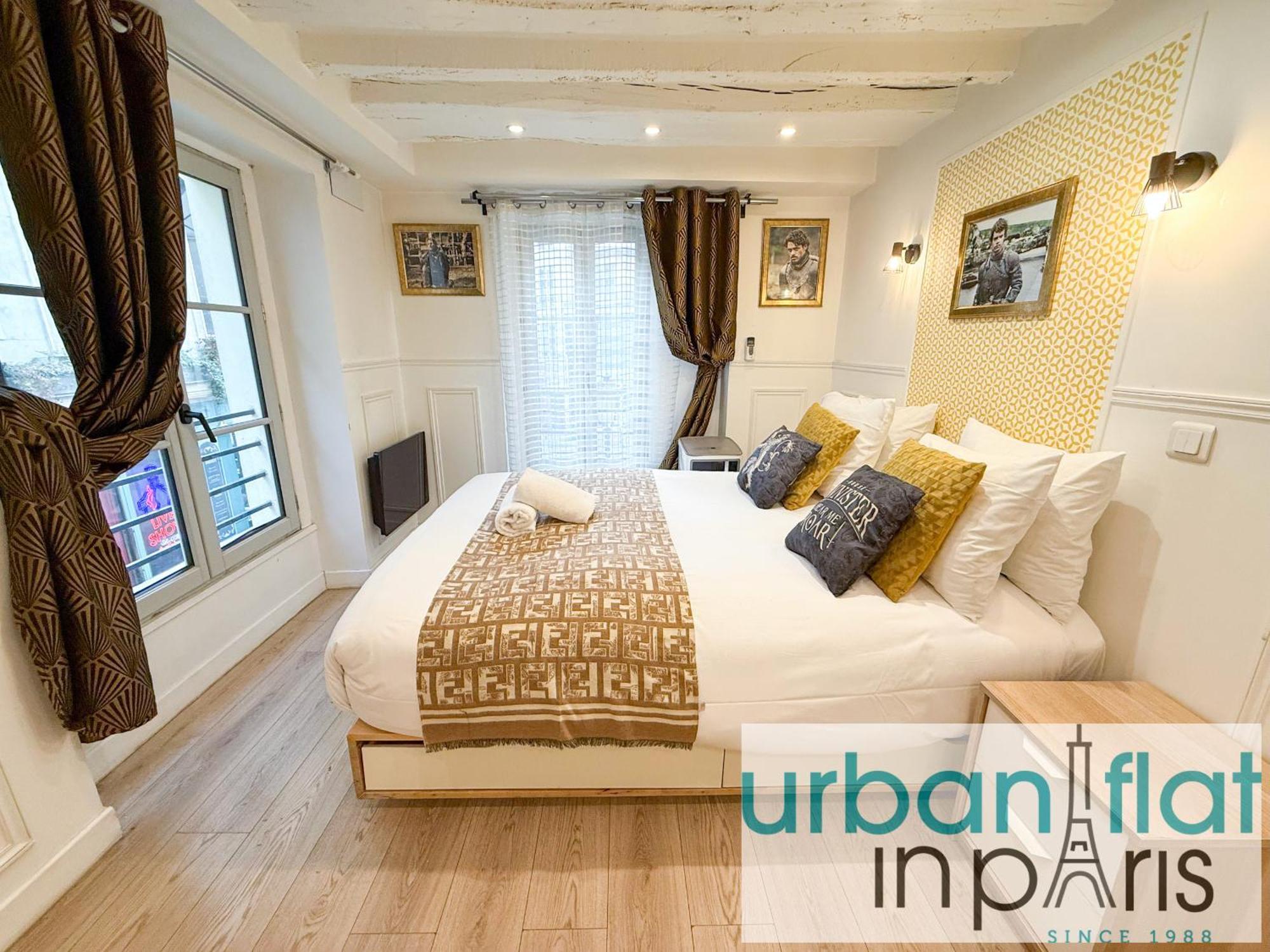 Urban Flat 42 - Luxury Flat Apartment