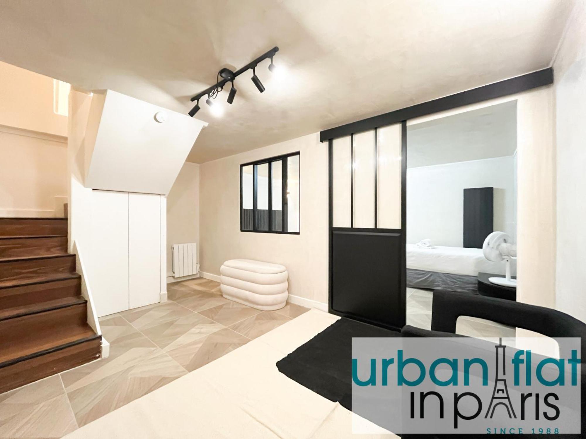 Apartment 09 - Stylish Duplex Champs-elysees Paris