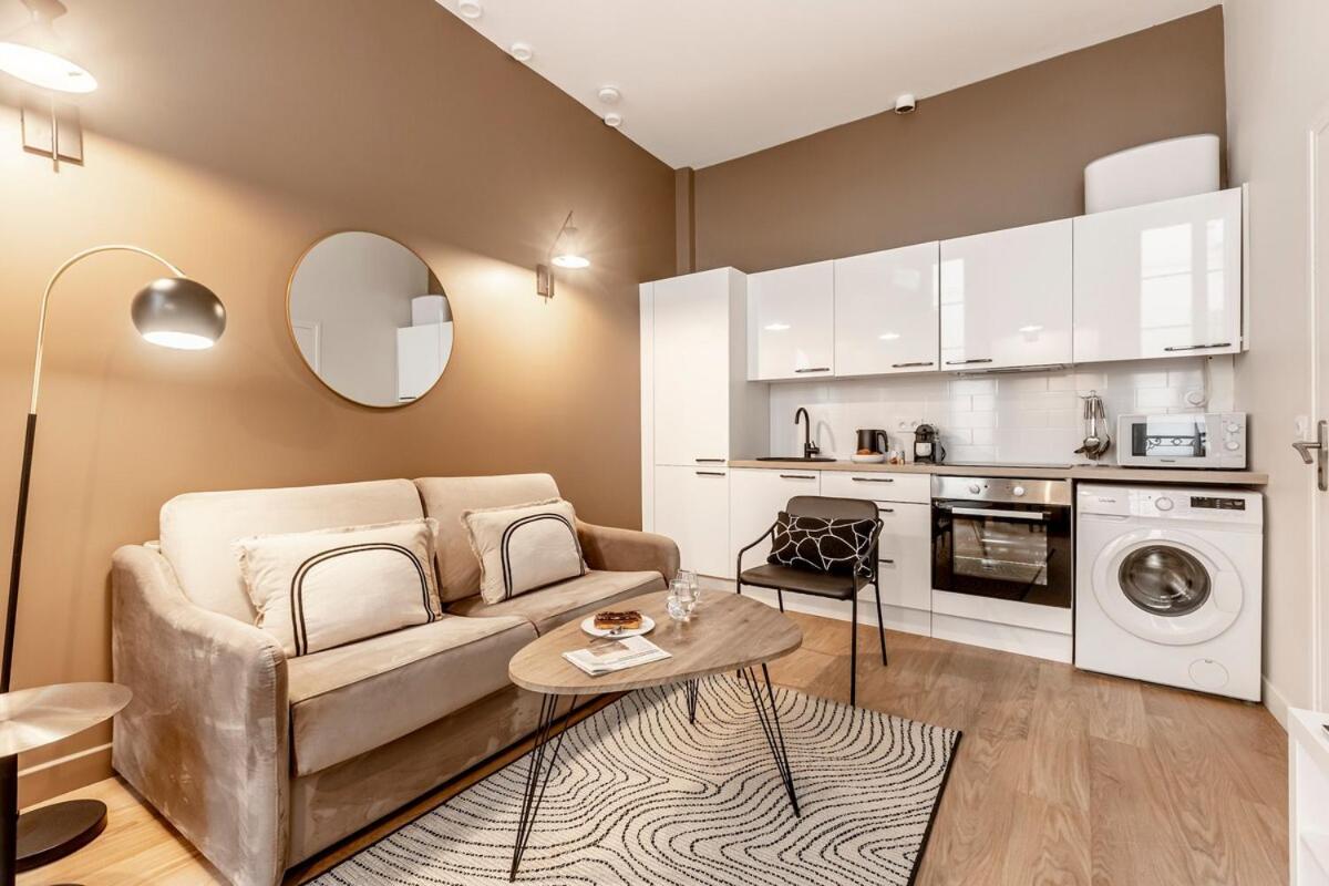 A11#republiquemarais1bedroomparis03ac Apartment *