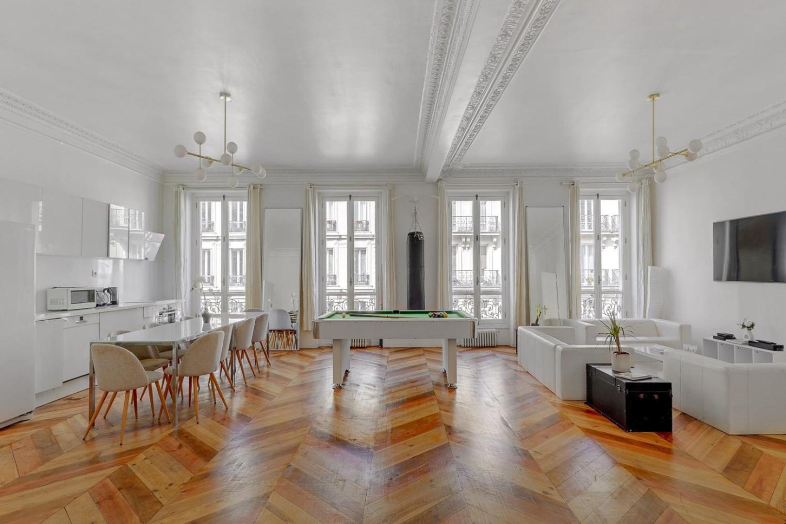 L'atelier Haussmann, Close To Galeries Lafayette