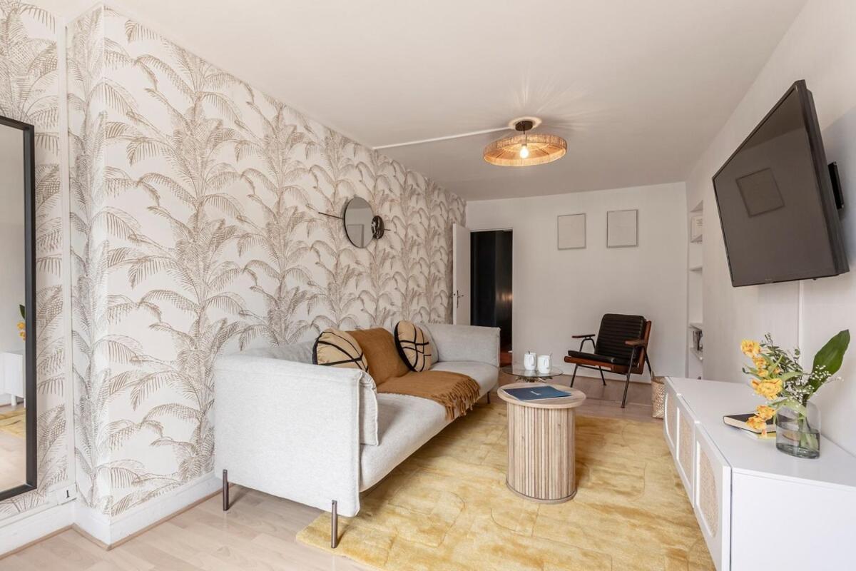 Apartment 52#opera#grands Boulevards#paris02 Paris