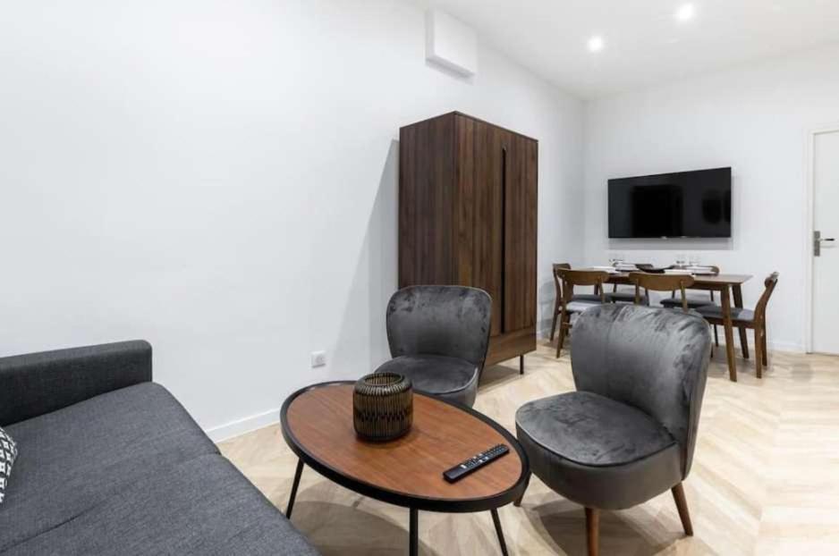 Elegant Pres Du Jardin Du Luxembourg Apartment *