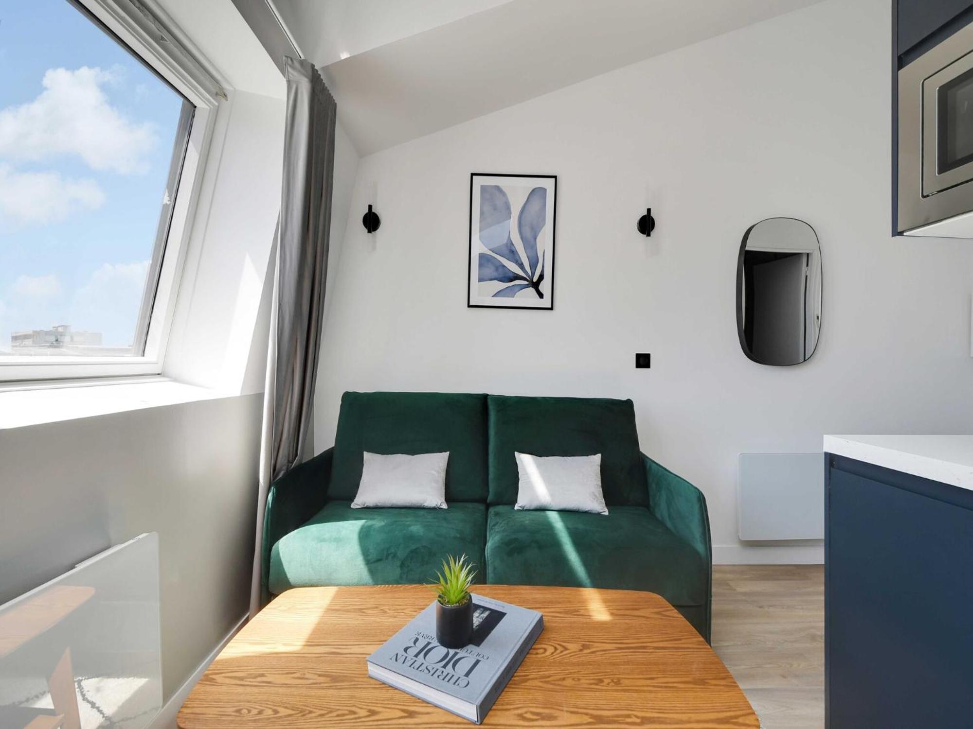 Intimate - 1br 4p - Ste Marguerite * Paris