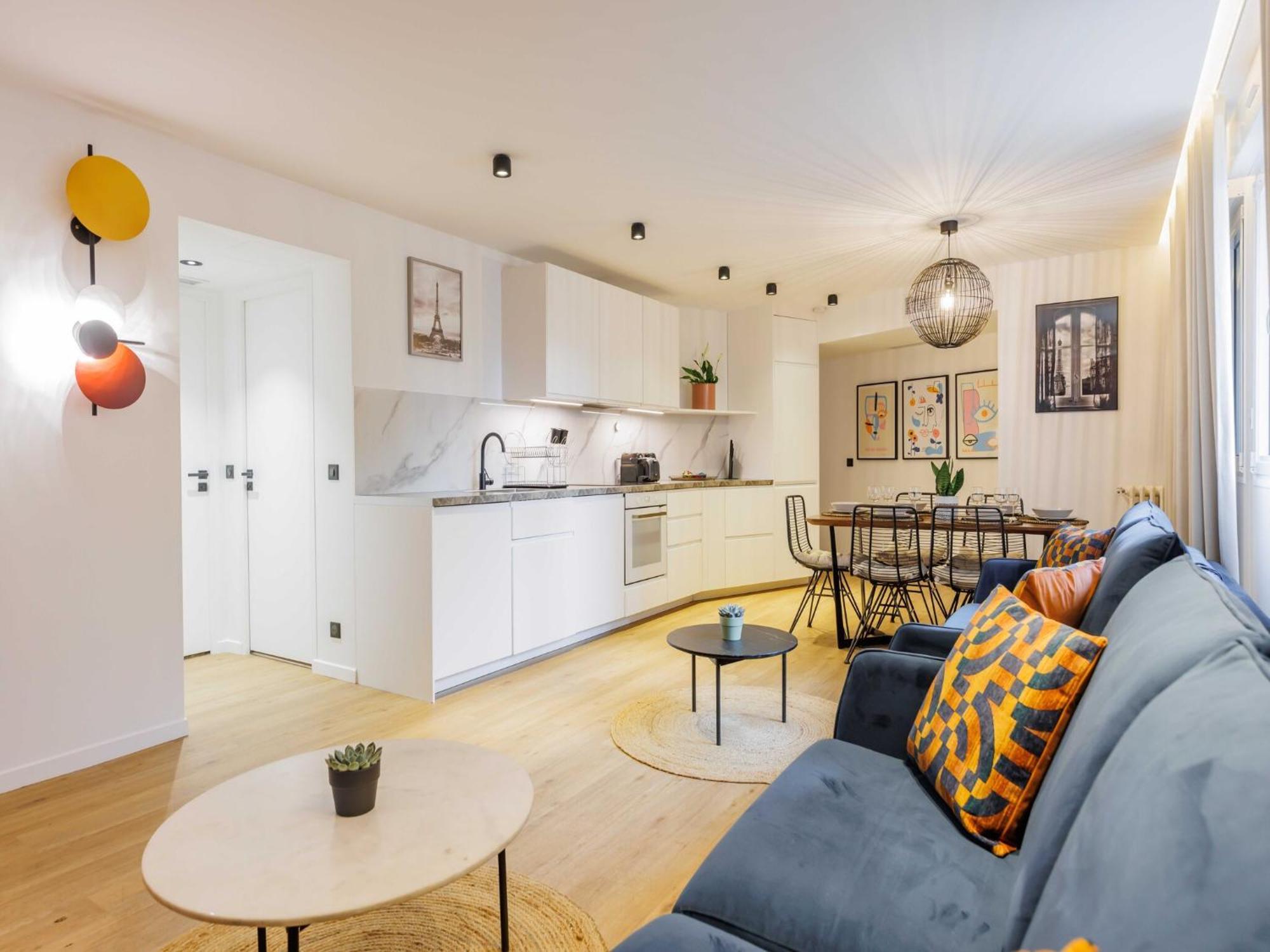 Lovely - 3br 6p - Canal St Martin Apartment Paris
