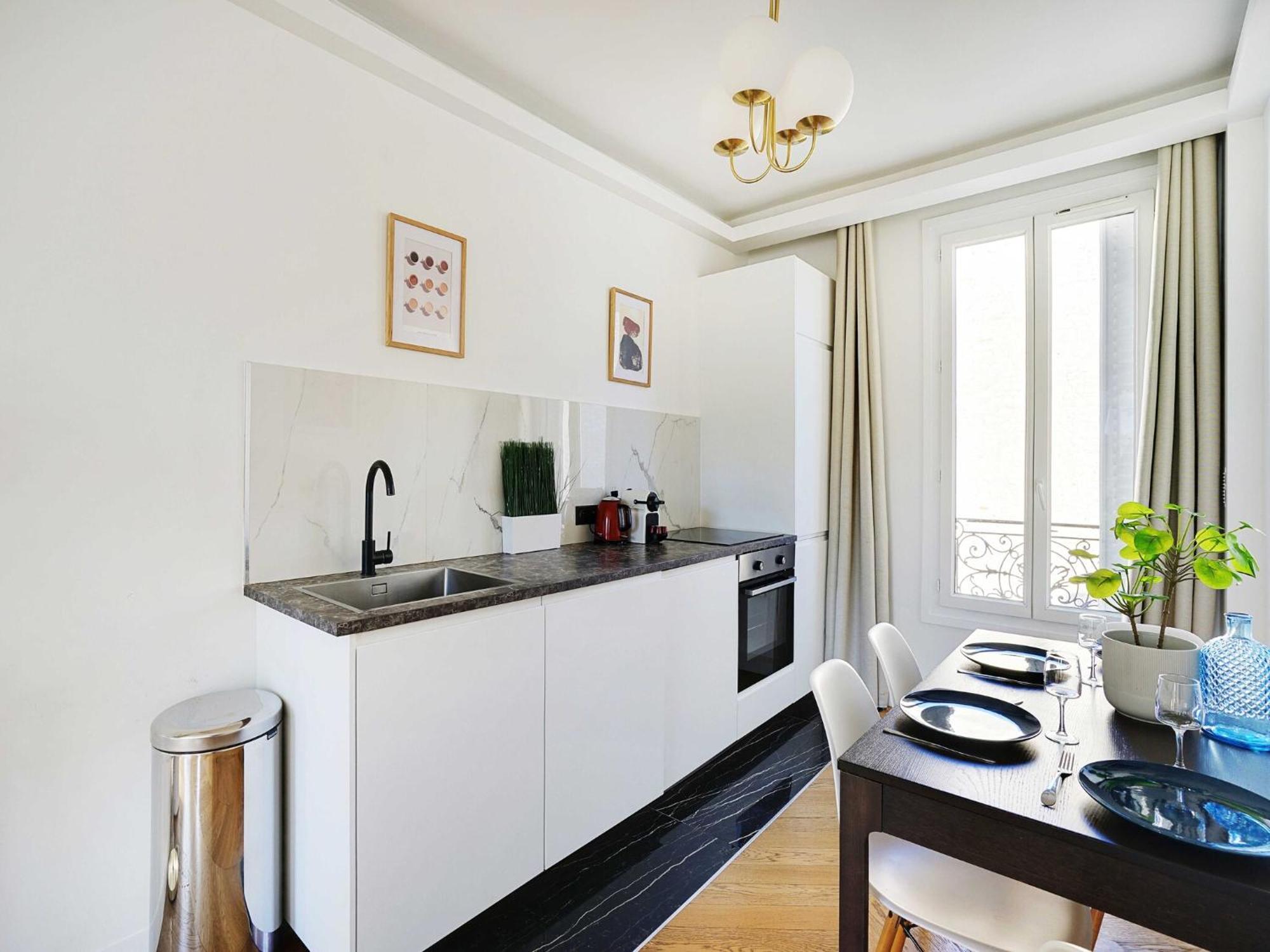 Magnificent - 2br 6p - Tour Eiffel Apartment *