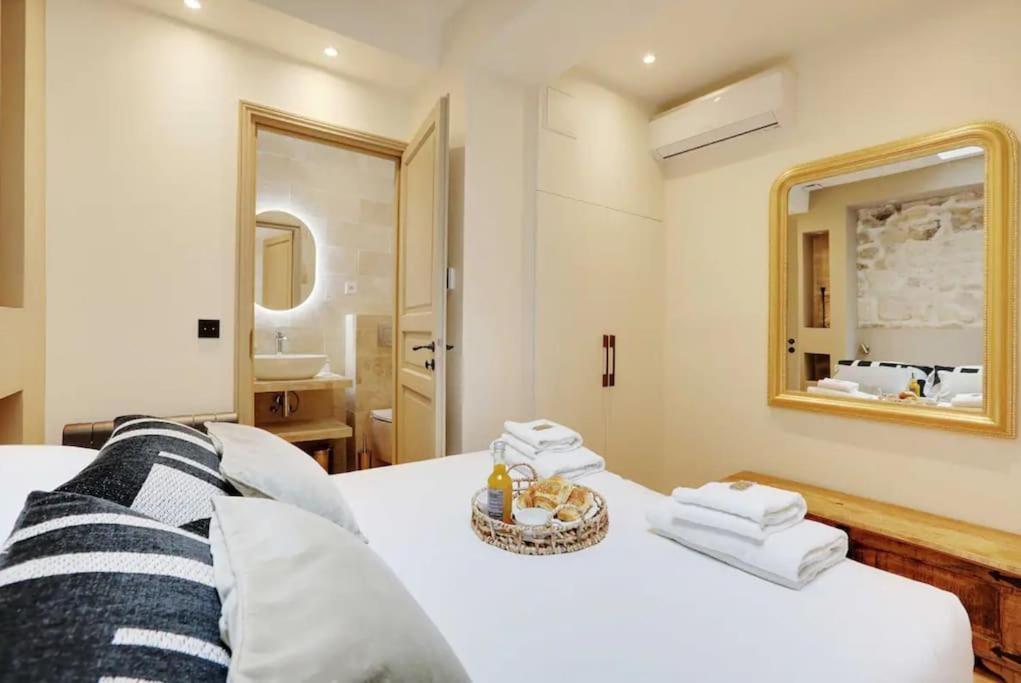 J Wonderful Flat In Le Marais Paris