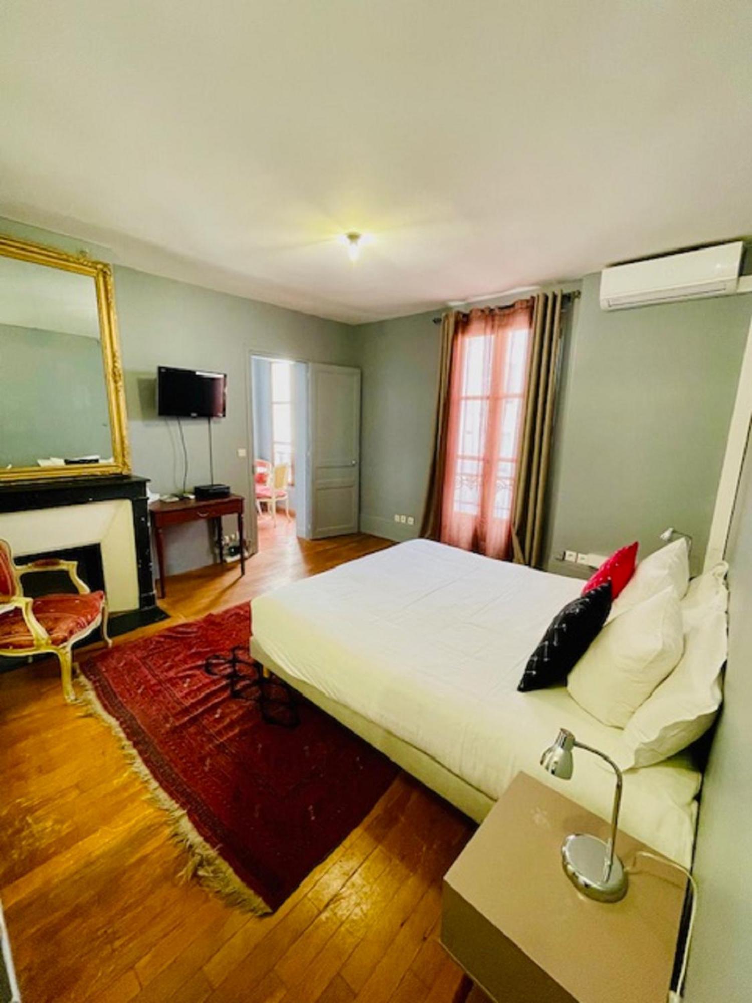Hotel Le Pavillon