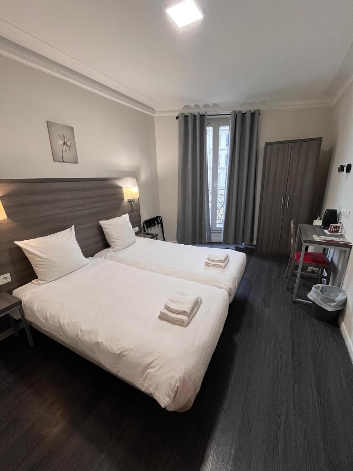 Hipotel Voltaire Bastille 3*