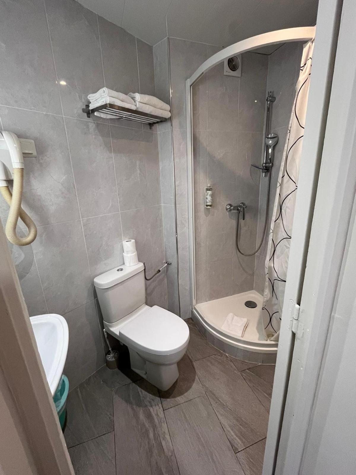 Hipotel Voltaire Bastille