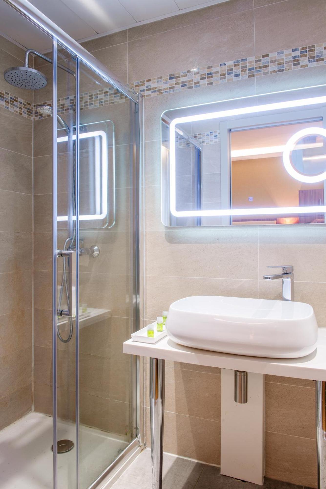 Cactus Hotel Paris
