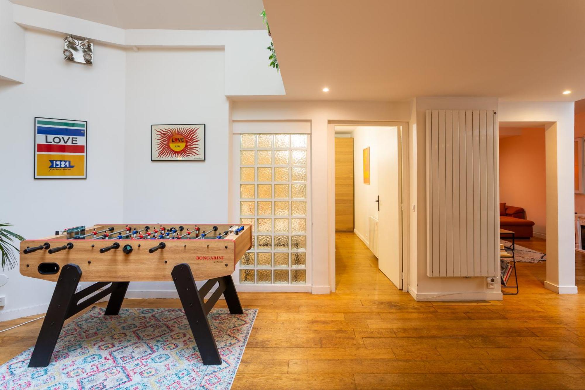 Loft Familial Au Coeur De Avec Clim, Arcade Et Baby-foot Proche Republique Et Canal St Martin Appartement Paris