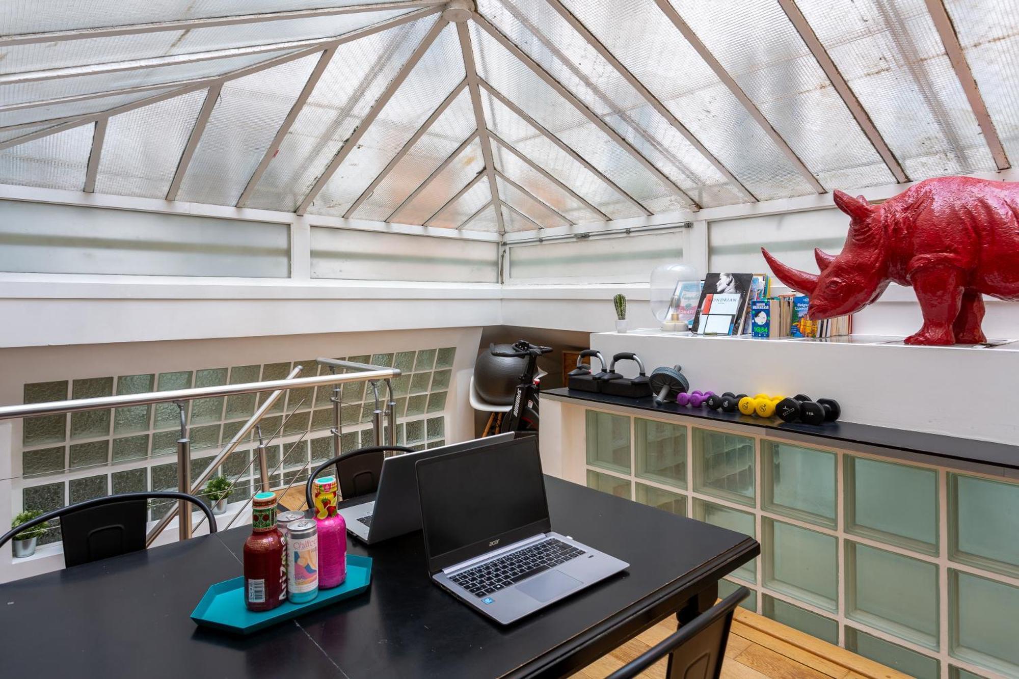 Loft Familial Au Coeur De Avec Clim, Arcade Et Baby-foot Proche Republique Et Canal St Martin Appartement