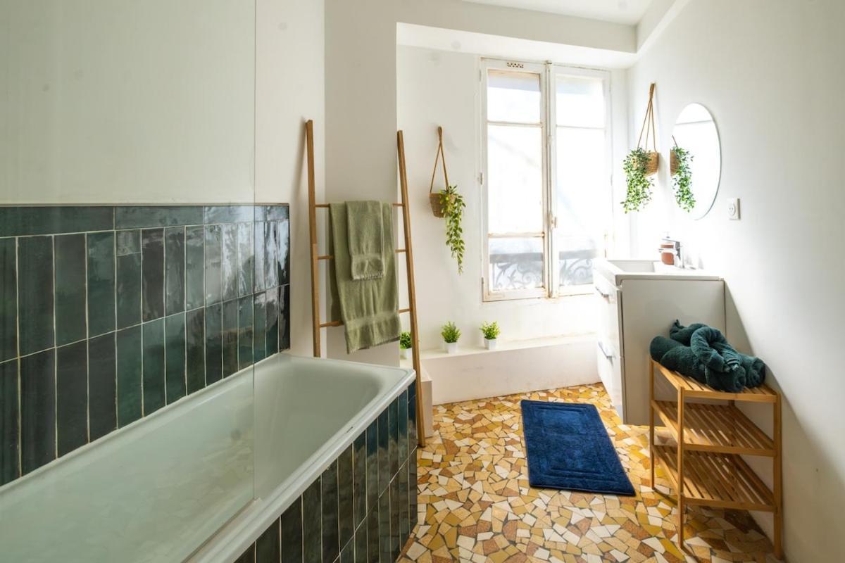 Charming 50m2 - Saint Germain Des Pres Apartment