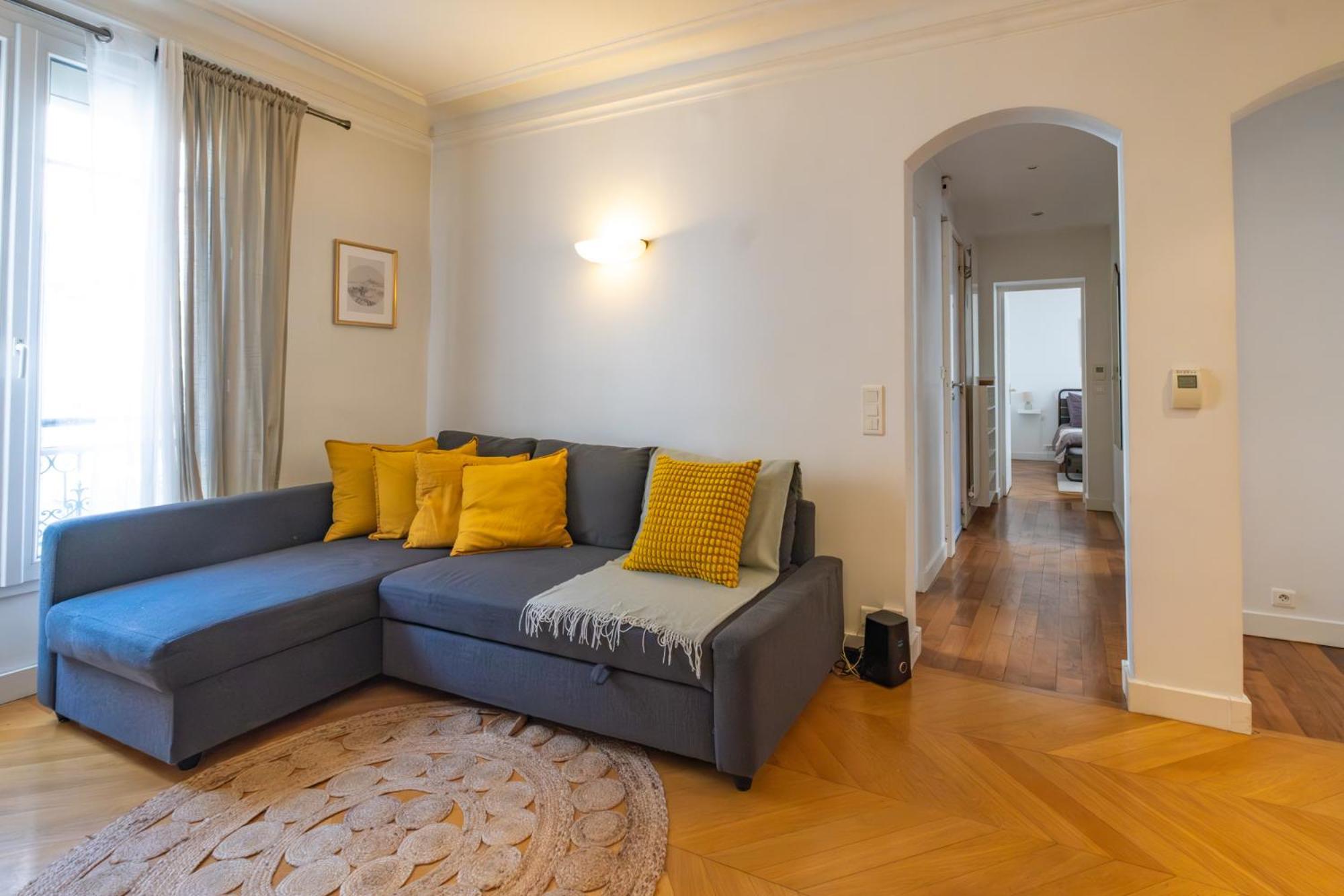 Apartment Spacious For 6 People