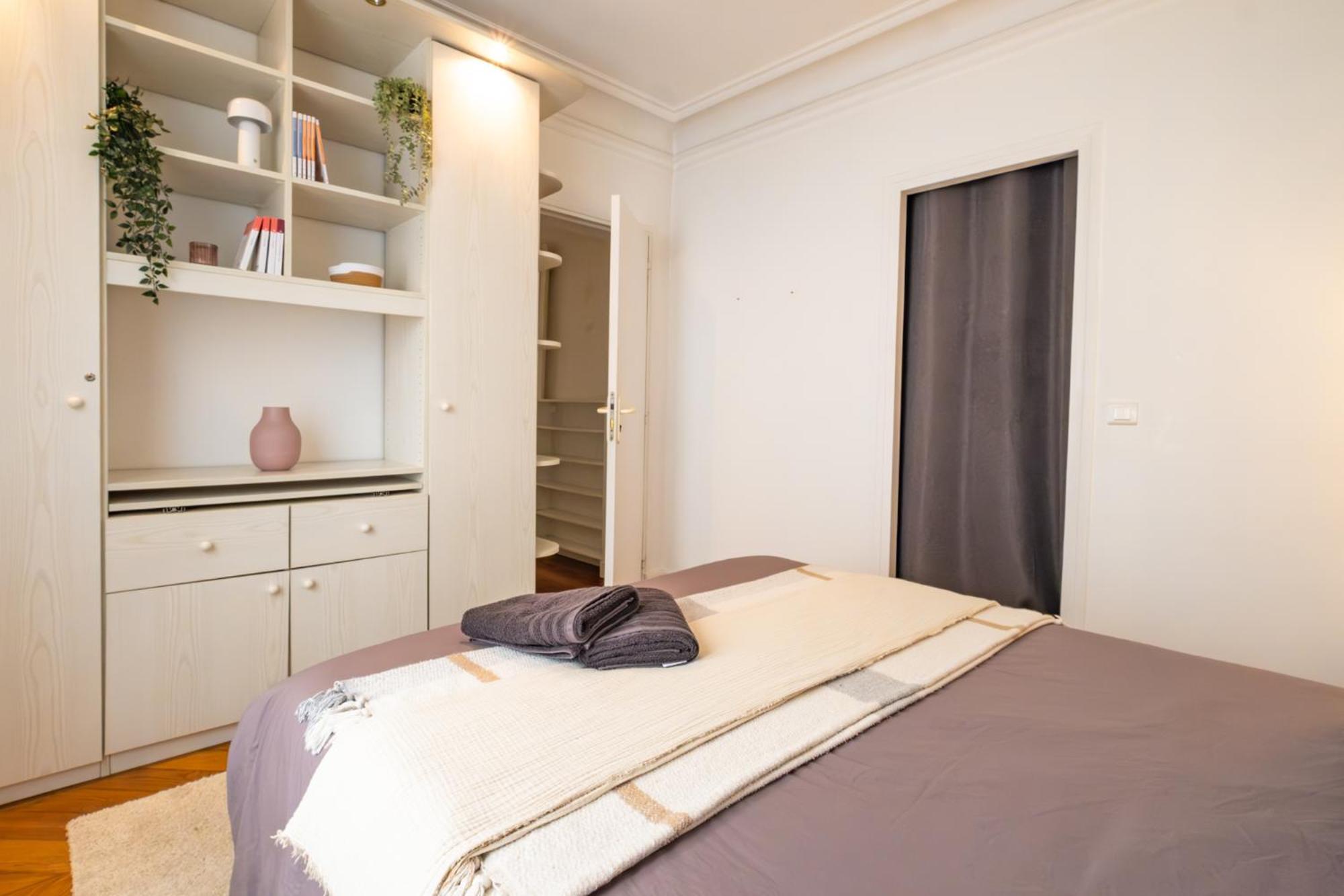 Apartment Spacious For 6 People *