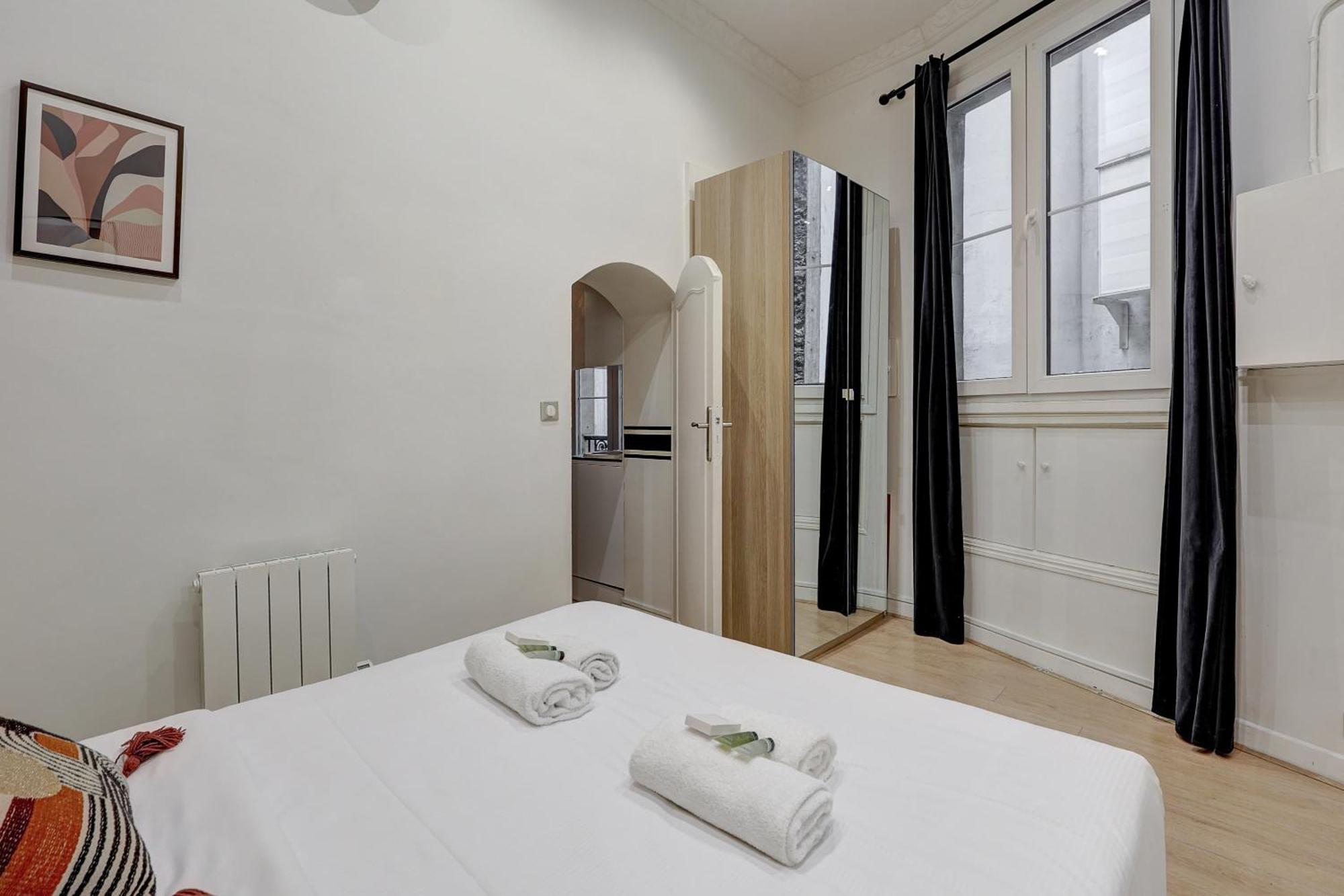 Luxueux Au Coeur Des Champs-elysees Apartment Paris