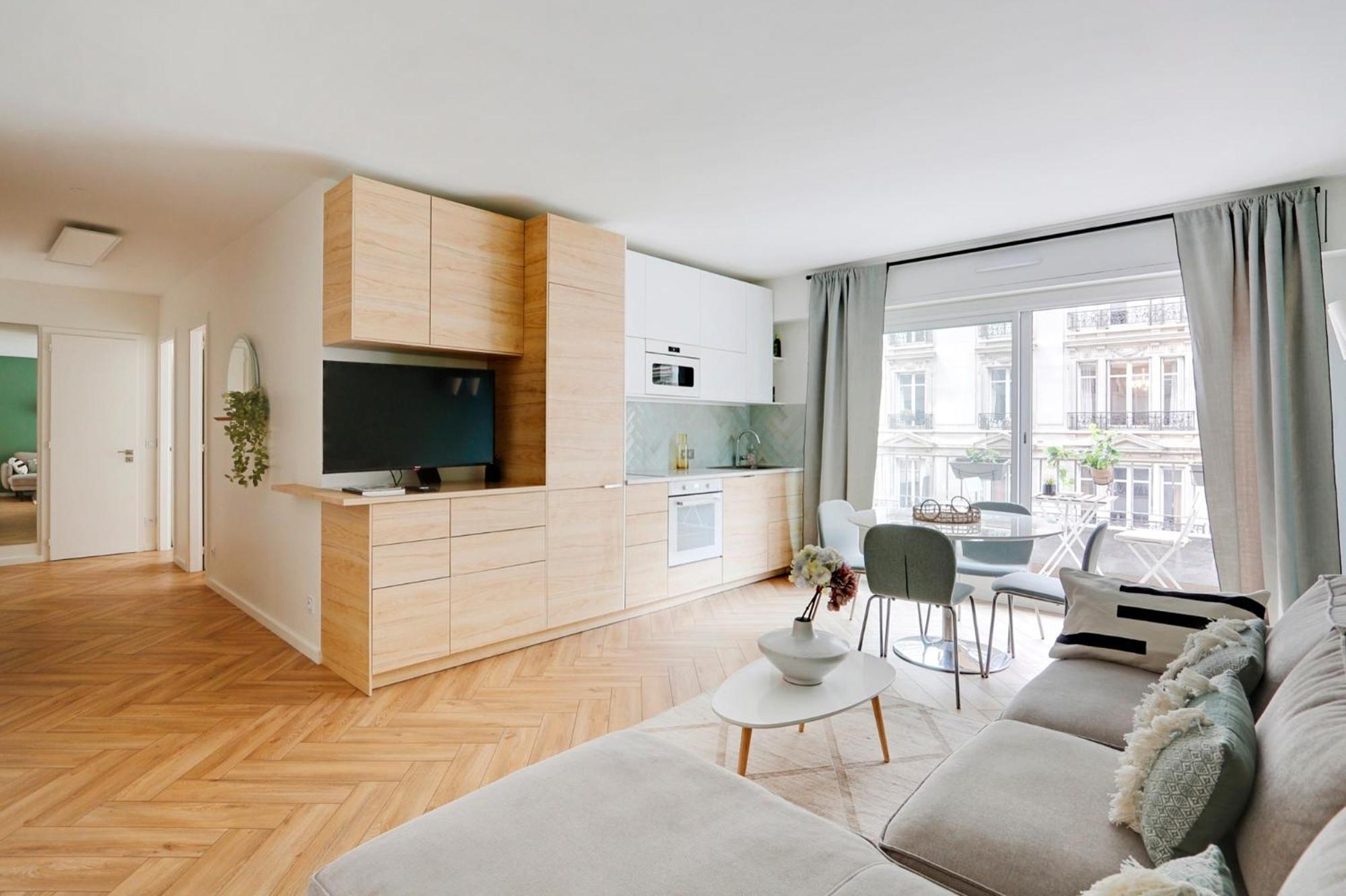 3 Pieces Contemporain Avec Balcon Ensoleille Paris