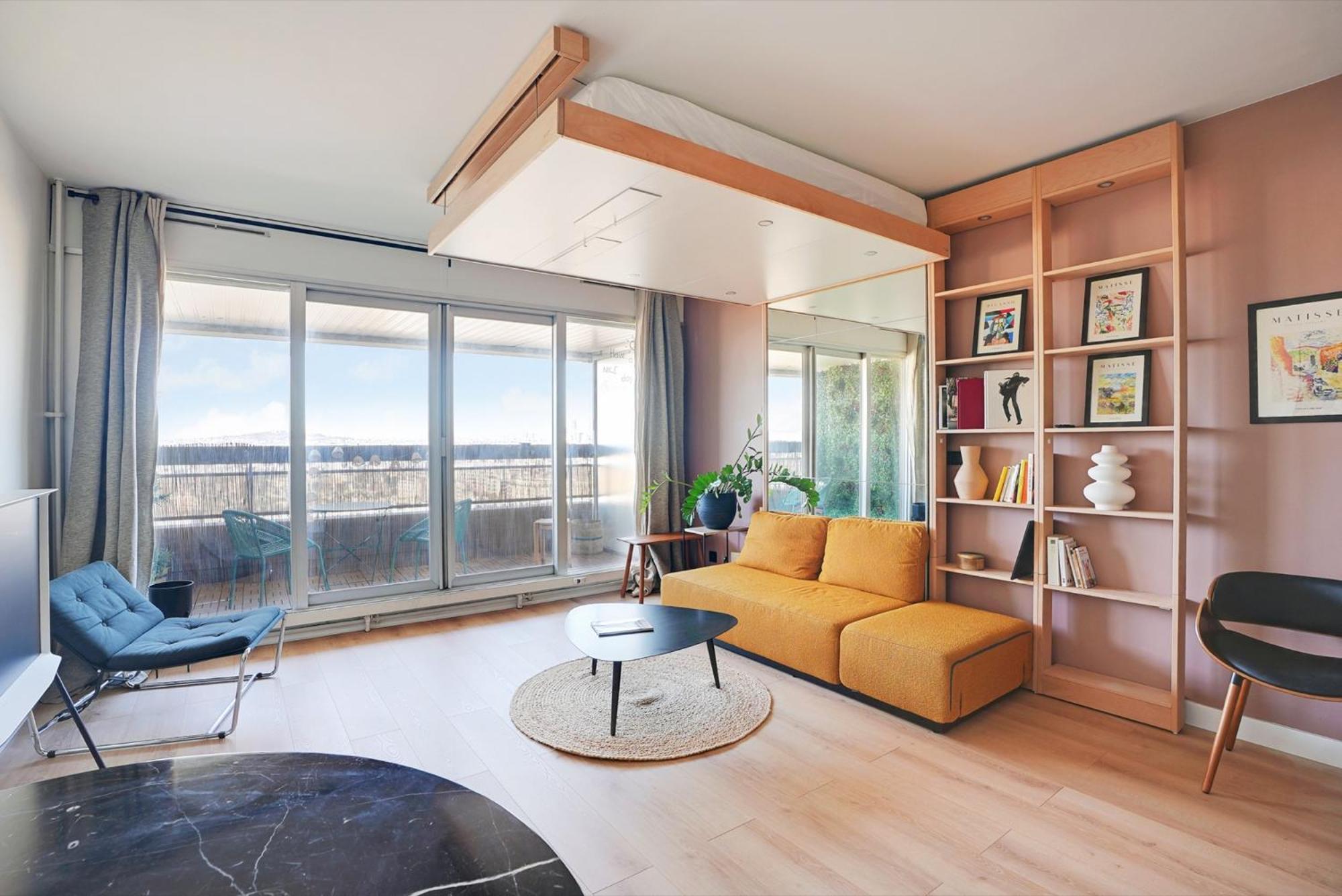 Apartment Refait A Neuf Avec Balcon Et Vue Sur La Seine - Bail Mobilite