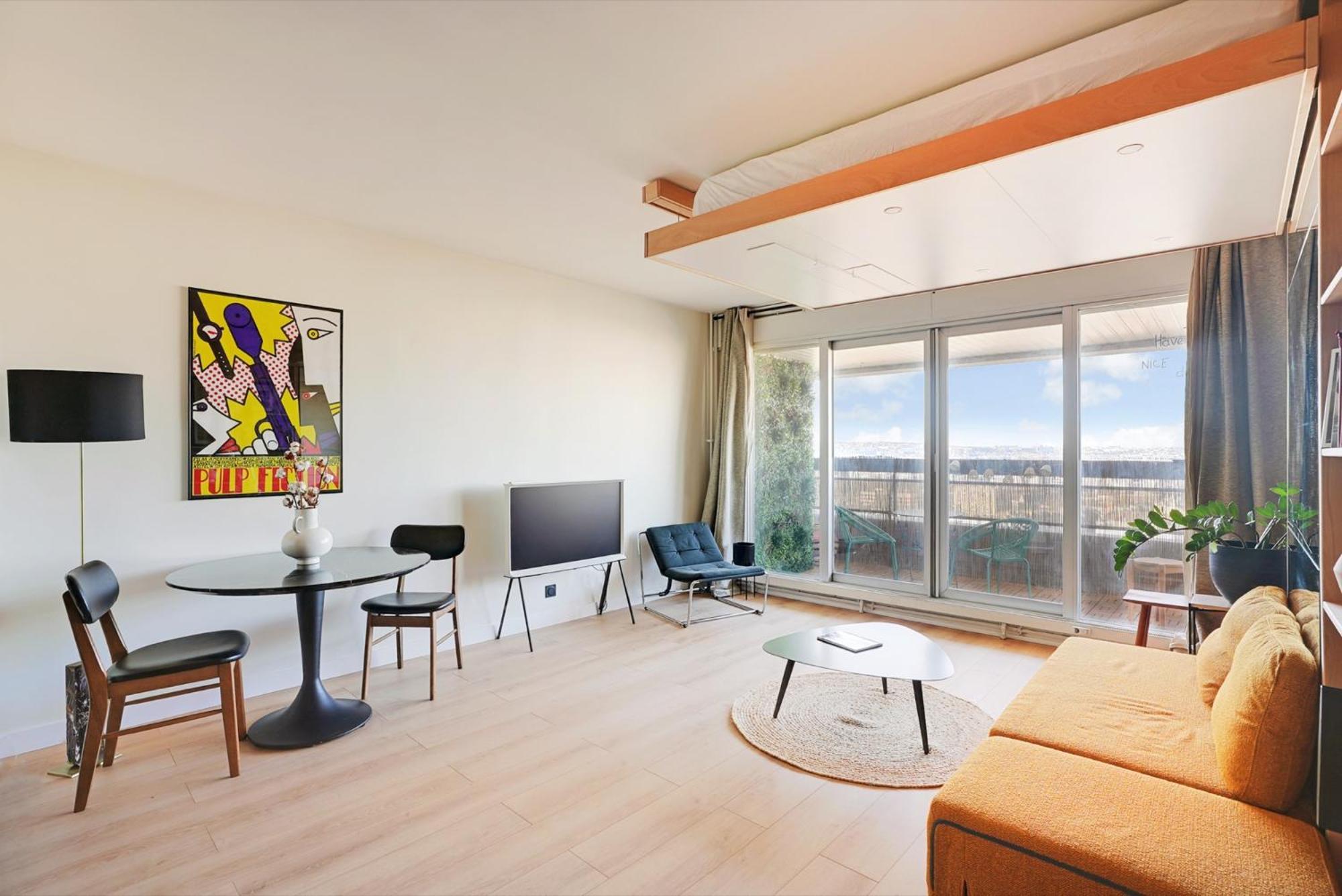 Refait A Neuf Avec Balcon Et Vue Sur La Seine - Bail Mobilite Apartment Paris