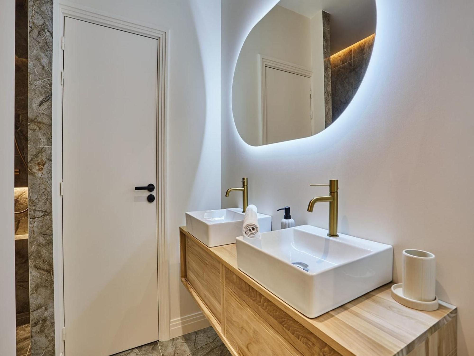 Incredible Le Marais With Terrace Apartment *