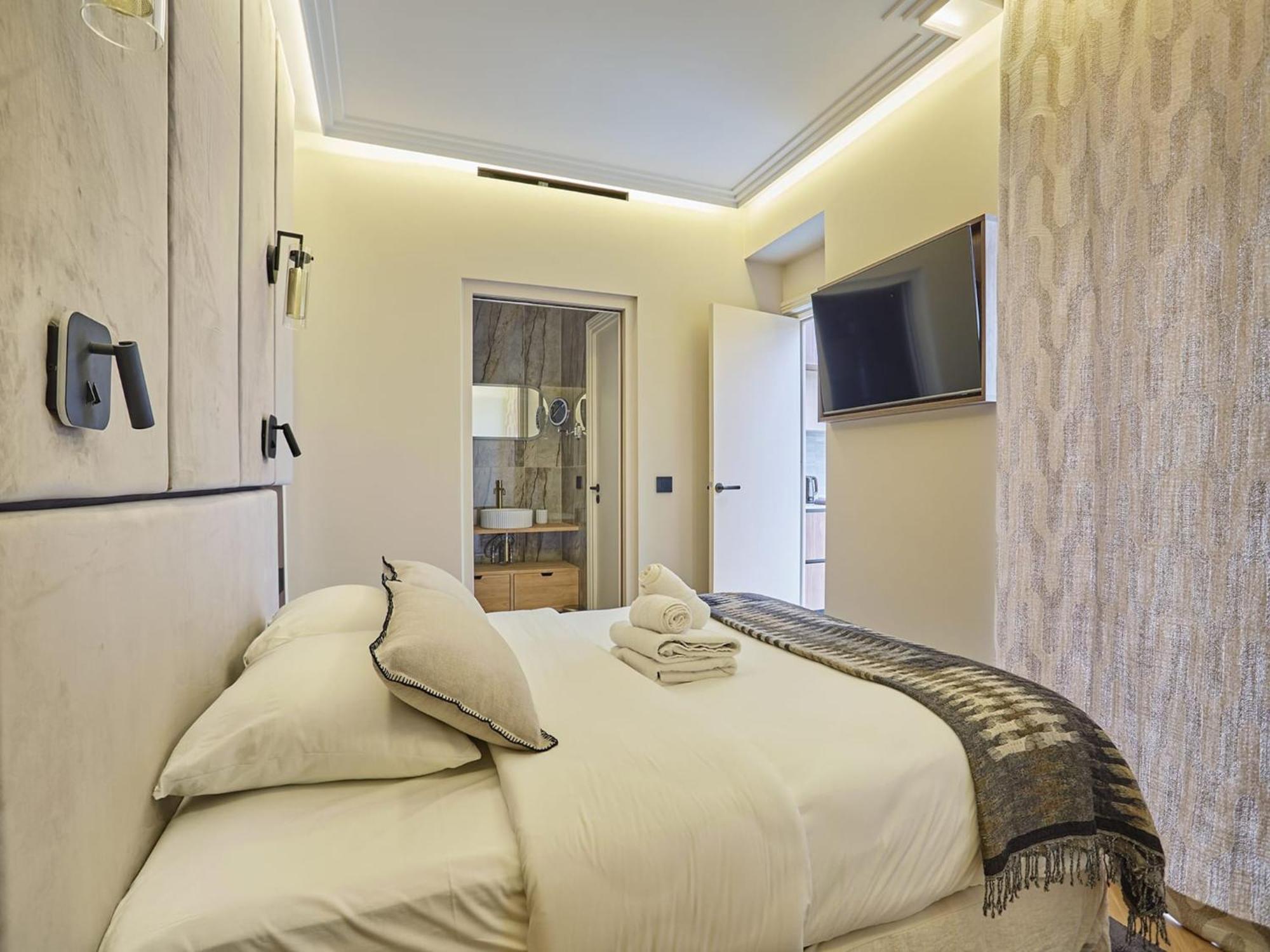 Incredible Le Marais With Terrace *