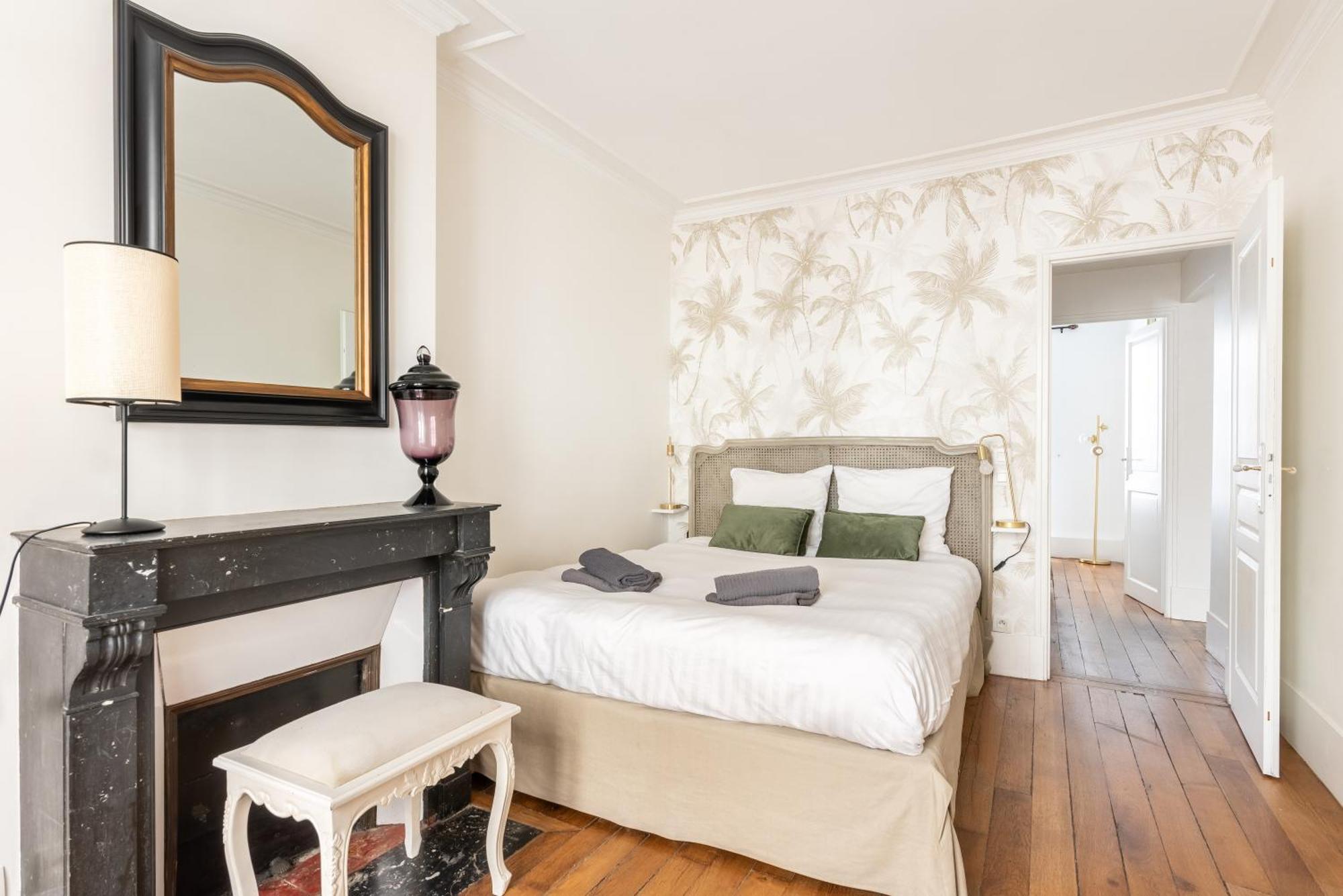Elegant 2br - Proche Tour Eiffel Apartment