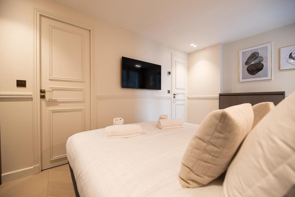 Relax In A Charming Flat In Le Marais Apartment Paris