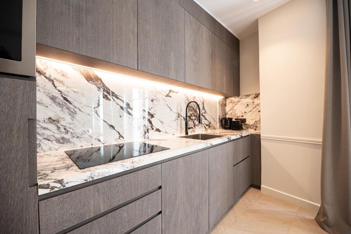 Relax In A Charming Flat In Le Marais *
