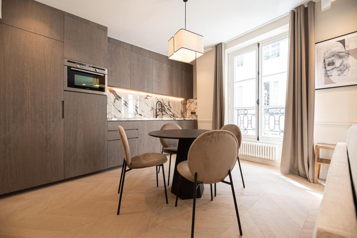 Relax In A Charming Flat In Le Marais * Paris
