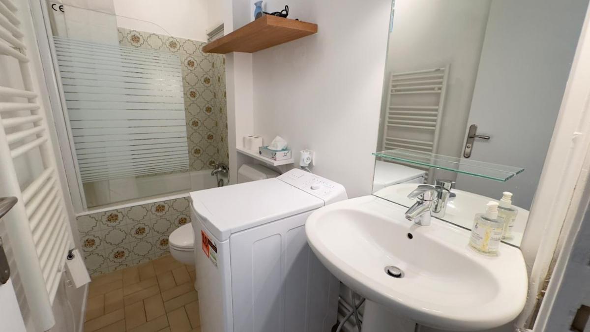 Au Coeur De Montmartre, Vivez Comme Un Local, Au Calme, Quartier Vivant, A Pied! Apartment *