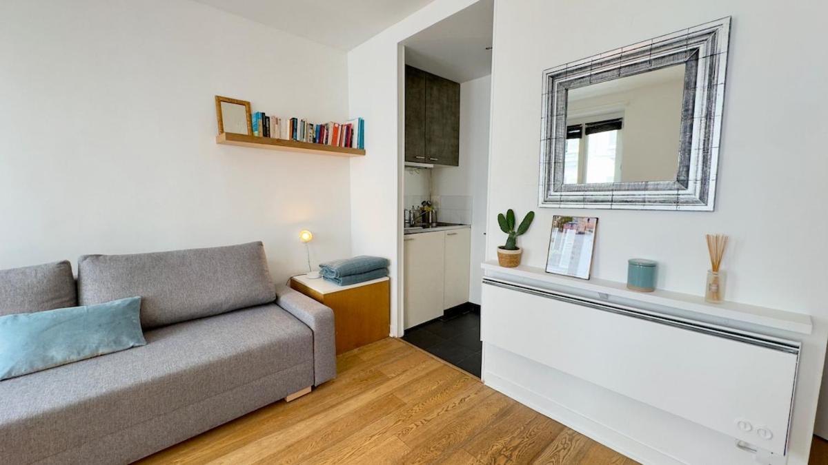 Au Coeur De Montmartre, Vivez Comme Un Local, Au Calme, Quartier Vivant, A Pied! Apartment Paris