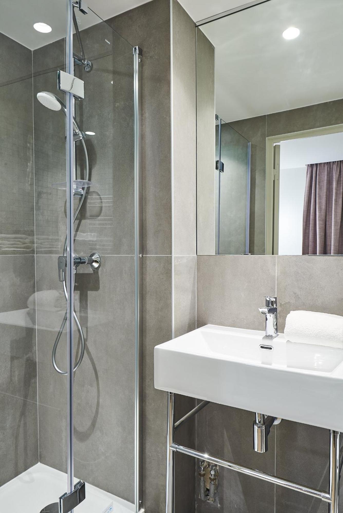 Cervantes By Happyculture Hotel 3*