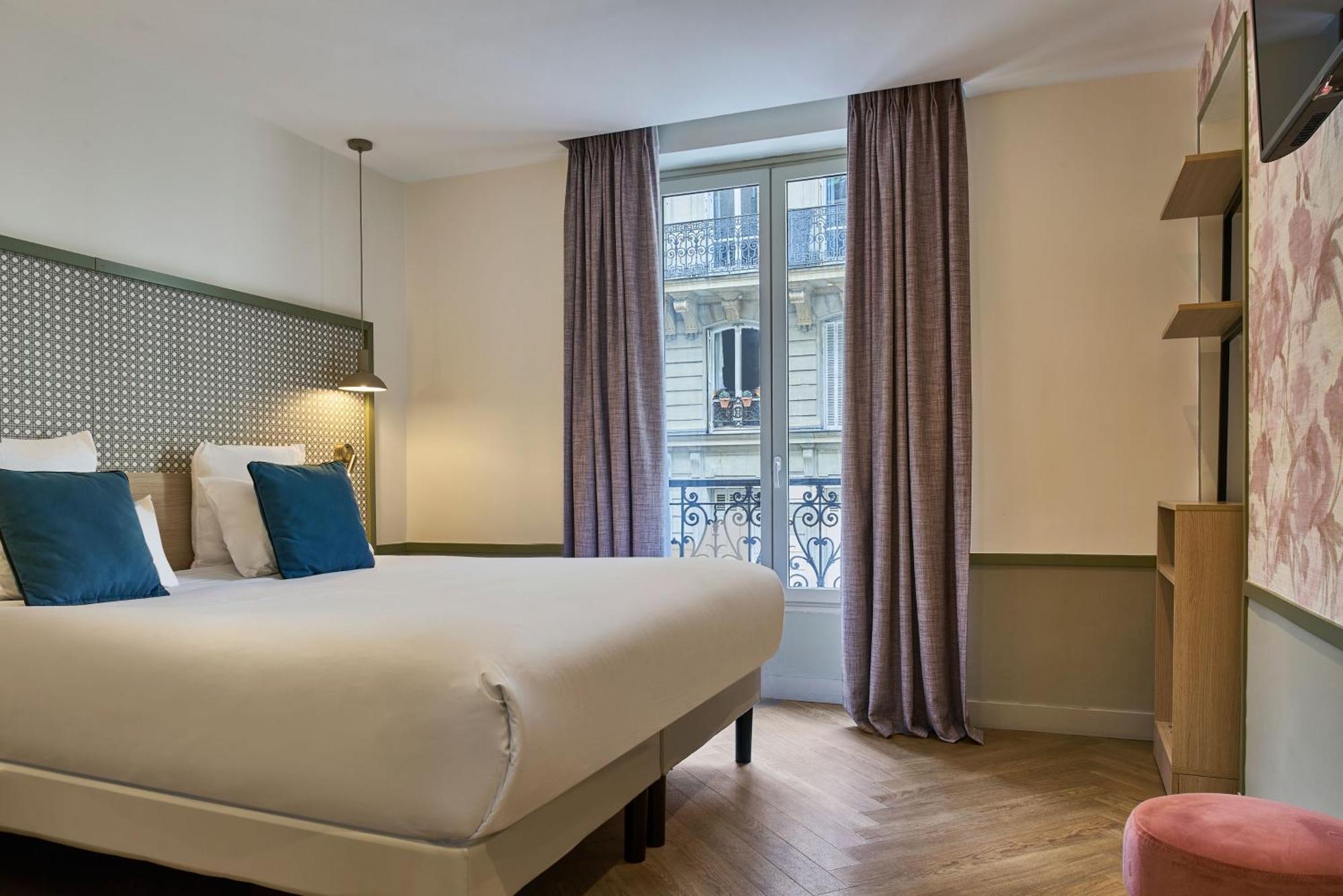 Hotel Cervantes By Happyculture 3*