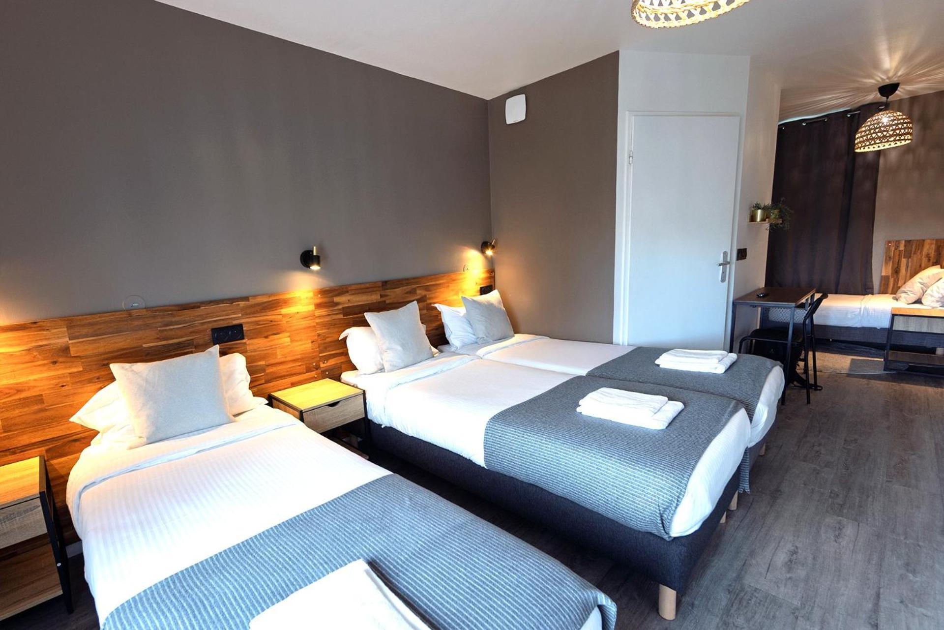In 13 Hotel Paris